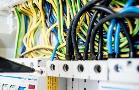 Looking for a Commercial Electrician in Kelowna? 8 Things to Ask Before Hiring an Electrical Contractor
